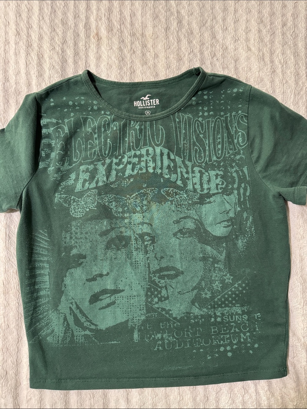 Hollister Forest Green Short-Sleeve Graphic Tee